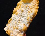 Foto del passaggio 1 della ricetta “Frappe” alle fragole e cioccolato (chiacchiere di Carnevale)
