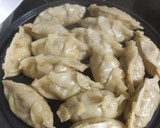 Foto del paso 5 de la receta: Gyozas de carne mixta y gambas
