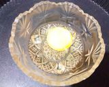 A picture of step 1 of Hary lehsan ka cheese Anda paratha.