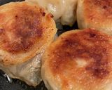 A picture of step 9 of Crispy Pan-Fried Shumai (No Steaming Needed!).