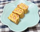 A picture of step 5 of Japanese-Style Tamagoyaki with Imitation Crab and White Dashi (1 Egg Version).