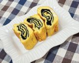 A picture of step 6 of Japanese-Style Tamagoyaki with Imitation Crab and White Dashi (1 Egg Version).