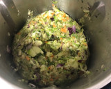 Foto del paso 1 de la receta: Crema de verduras: calabacín, brócoli y judías