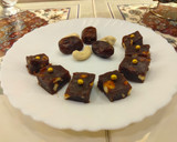 A picture of step 5 of Dates and cashew nut toffee.
