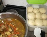 A picture of step 6 of Steam bread and Chicken stew.