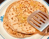 गोभी का पराठा नए फ्लेवर में (Gobi ka Paratha in a new flavour) रेसिपी चरण 6 फोटो