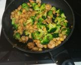 Foto del paso 3 de la receta: Salteado de garbanzos al curry