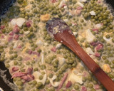 Foto del paso 3 de la receta: Guisantes con jamoncito y huevo