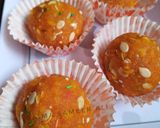 A picture of step 6 of Motichur laddo/laddu.