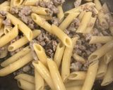 Foto del passaggio 2 della ricetta Penne alla norcina e gorgonzola