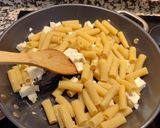 Foto del paso 5 de la receta: Ensalada de pasta con queso feta, tomates cherry y espárragos blancos 😋😋😜