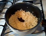 A picture of step 1 of Red rice.