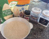 Foto del paso 1 de la receta: Arepas de avena con harina de Almendras y semillas de chía y linaza (fitness)