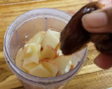 A picture of step 2 of Apple Dates Milkshake(No sugar).