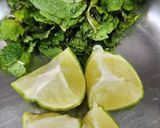 A picture of step 1 of Gondhoraj Lemon Mint Virgin Mojito.