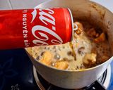 Hình bước làm 3 của món Thịt kho coca