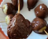 A picture of step 3 of Chocolate Dipped Strawberry With Walnuts.