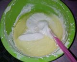 Foto langkah ke 4 dari resep Bolu Panggang Baking Pan Ekonomis Tabur meses Yummy...