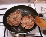Foto del paso 7 de la receta: Hamburguesa de carne con queso de cabra