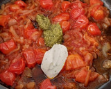 Foto del paso 4 de la receta: Pasta en salsa de queso crema, tomate y pesto