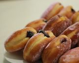 Foto langkah ke 9 dari resep Super Fluffy Doughnut.