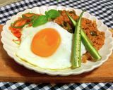 A picture of step 8 of Spicy Korean-Style Yakisoba (Stir-Fried Noodles) with Glass Noodles Option – Easy Recipe.