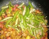 हरी मिर्च करोंदे की सब्जी (hari mirch karonde ki sabzi recipe in Hindi) रेसिपी चरण 3 फोटो