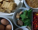 Foto langkah ke 1 dari resep Brongkos Ayam.