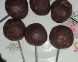 A picture of step 4 of Chocolate Cake Pops 🍰 🍫.