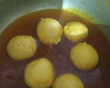 A picture of step 5 of Mango rasogolla.