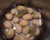 Foto del paso 1 de la receta Patatas chiquititas en salsa verde