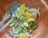 Foto del paso 2 de la receta: Ensalada de espinacas y arúgula con naranja