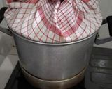 Foto langkah ke 4 dari resep Bolu Kukus Pisang Gula Merah.