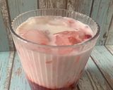 Foto langkah ke 4 dari resep Strawberry Milk.