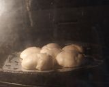 Foto del paso 5 de la receta: Pancitos de queso crema esponjosos