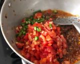 A picture of step 6 of Chicken lababdar.