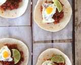 Foto del paso 3 de la receta: Tacos de carne de chorizo y huevo de codorniz