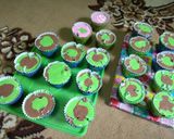 Foto langkah ke 5 dari resep Bolu kukus pandan coklat.