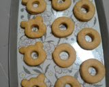 Foto langkah ke 4 dari resep Eggless Pumpkin Donat.