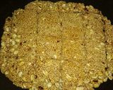 A picture of step 5 of Till gud and peanut chikki.