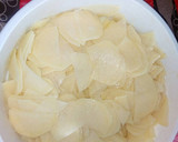 Foto del paso 2 de la receta: Patatas a lo pobre en el microondas