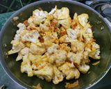 A picture of step 3 of Cauliflower saute.