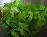 รูปขั้นตอนการทำที่ 2 ของ ใบเหลียงผัดไข่