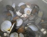 Foto langkah ke 1 dari resep Tumis Kerang.