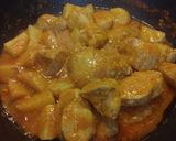 Foto del paso 5 de la receta: Pollo en salsa de tomate🌺