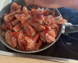 Foto del paso 2 de la receta: Espaguetis al vermú, coquinas y gambones