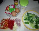 Foto langkah ke 2 dari resep Tumis sawi orek telur.