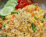 Foto langkah ke 5 dari resep Nasi Goreng Teri Ceria.