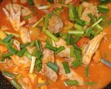 Foto langkah ke 5 dari resep Ayam Woku Kemangi ala Manado.