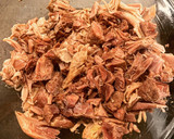 Foto del paso 5 de la receta: Caldo de carne y pollo en la Crockpot (12 horas)